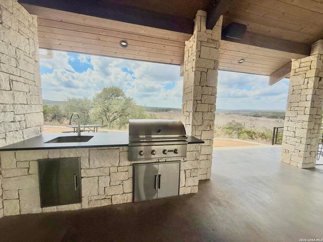 1712 Demi John Bend, Canyon Lake, TX 78133