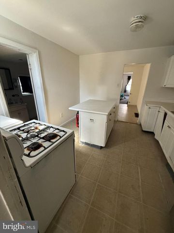 7418 RIVER RD, Pennsauken, NJ 08110