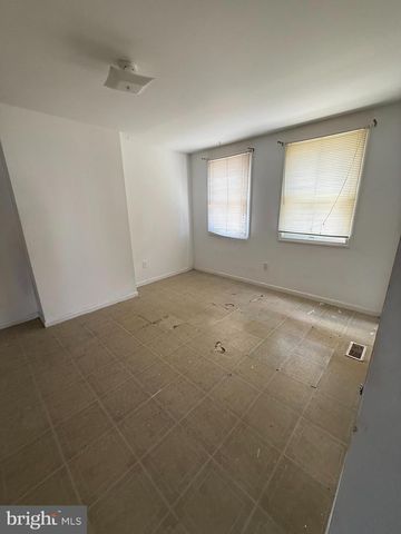 7418 RIVER RD, Pennsauken, NJ 08110