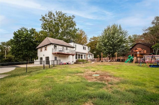 23210 Old Cyclone School Road, Lee's Summit, MO 64064