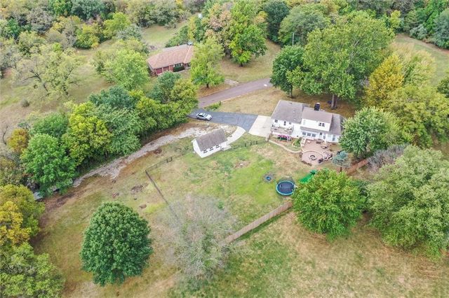 23210 Old Cyclone School Road, Lee's Summit, MO 64064