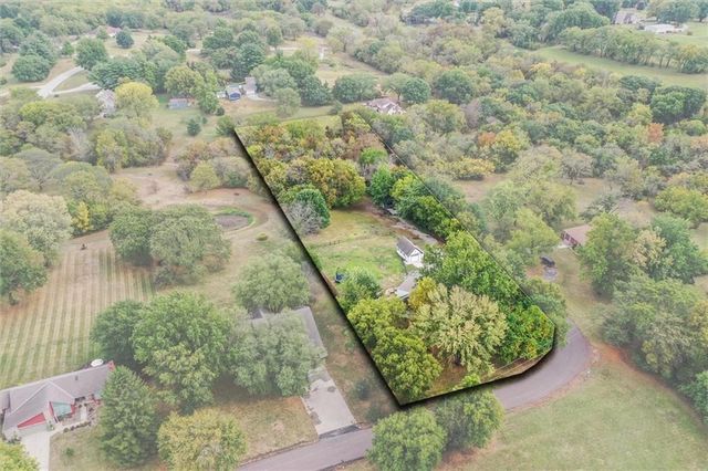 23210 Old Cyclone School Road, Lee's Summit, MO 64064