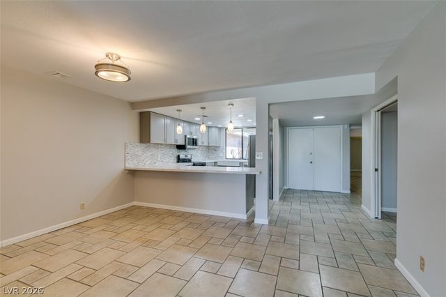 2486 Sabado Street, Las Vegas, NV 89121