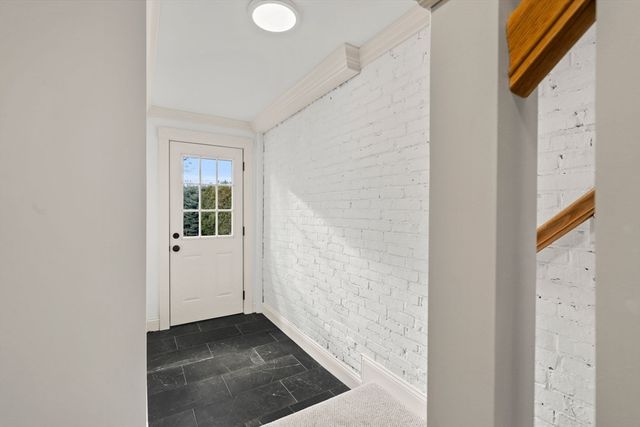 23 Ward St, Woburn, MA 01801