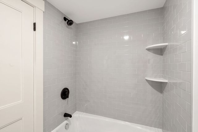 23 Ward St, Woburn, MA 01801