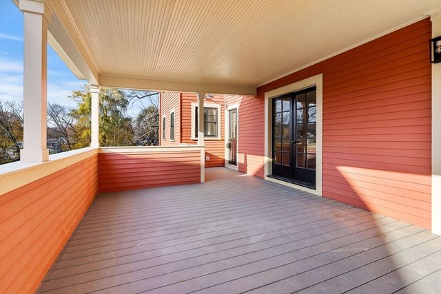 23 Ward St, Woburn, MA 01801