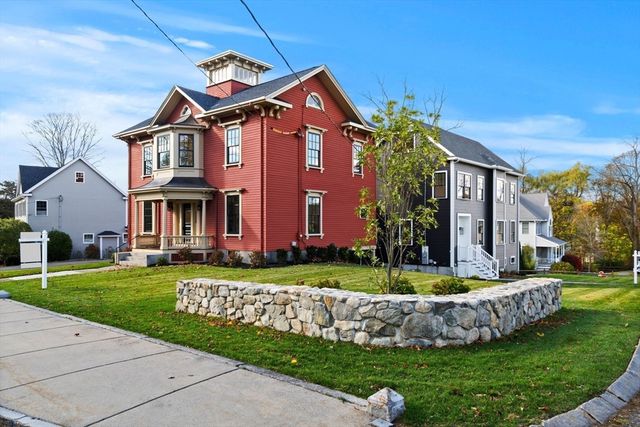 23 Ward St, Woburn, MA 01801