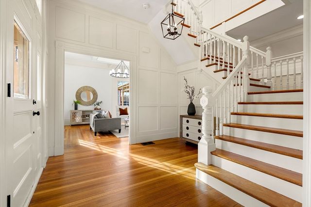 23 Ward St, Woburn, MA 01801