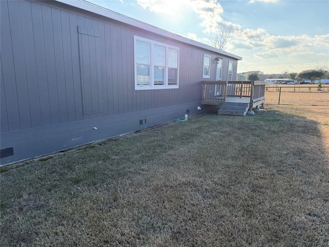 6865 CR 3700, Athens, TX 75751