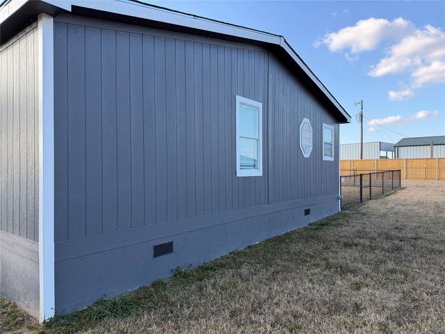 6865 CR 3700, Athens, TX 75751