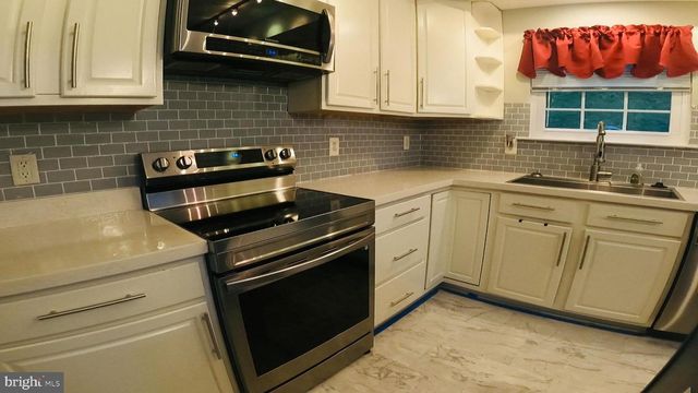 8789 COTTONGRASS ST, Waldorf, MD 20603