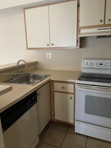 7200 NW 179th Street 310, Hialeah, FL 33015