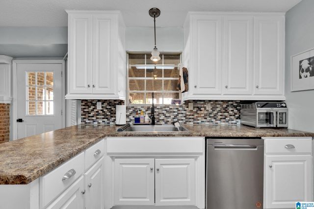 2772 BRENDA CIRCLE, Gardendale, AL 35071