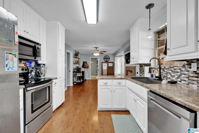 2772 BRENDA CIRCLE, Gardendale, AL 35071