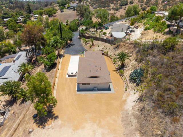 11710 Oak Creek Dr, Lakeside, CA 92040