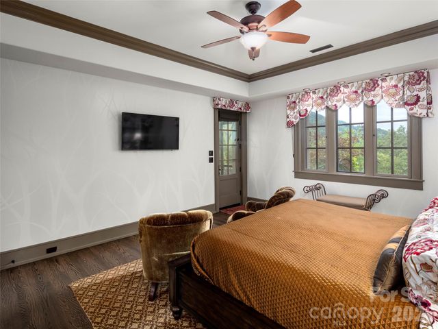 1929 Tree View Trail, Arden, NC 28704