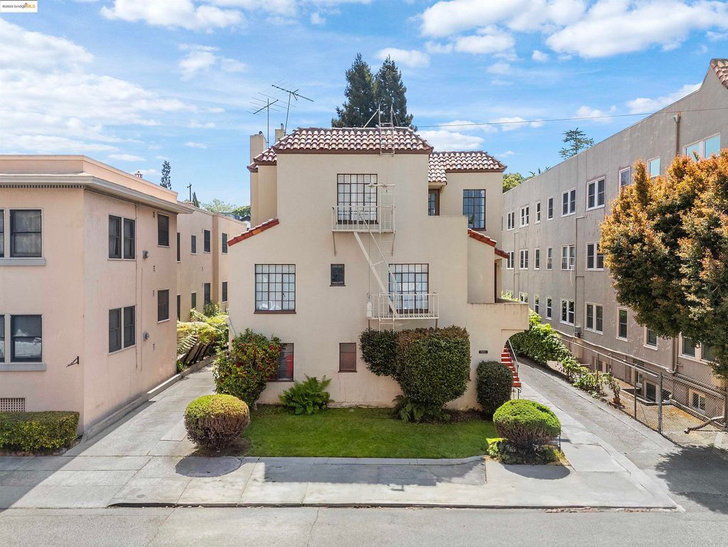 83 Glen Avenue, Oakland, CA 94611