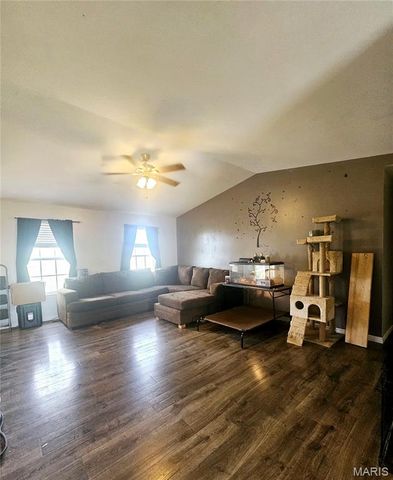 201 Whitetail Crossing Drive, Troy, MO 63379