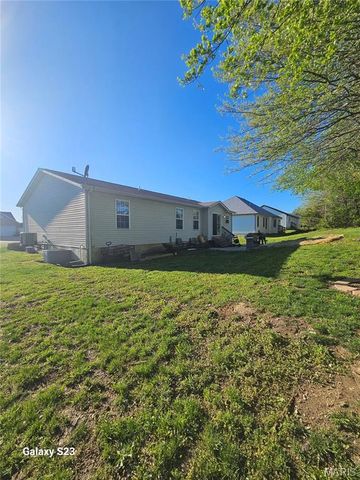 201 Whitetail Crossing Drive, Troy, MO 63379