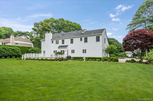 6 Briana Court, East Moriches, NY 11940