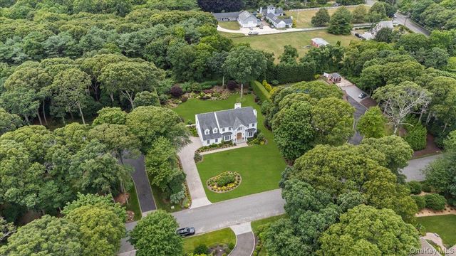 6 Briana Court, East Moriches, NY 11940