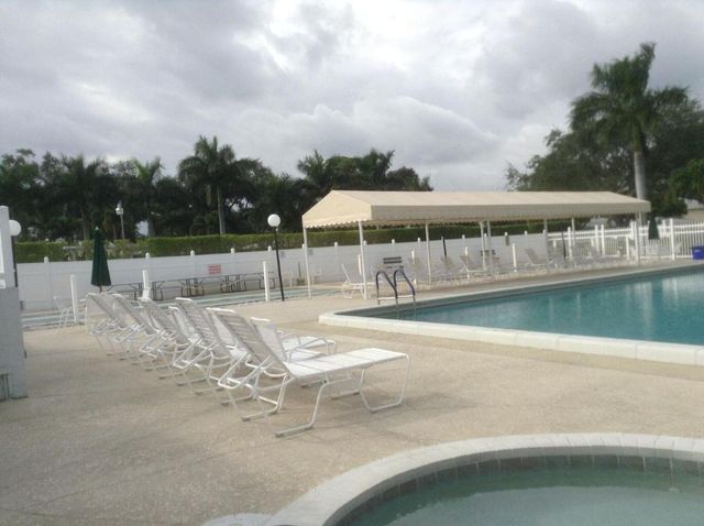 1905 NW 18th Street 101, Delray Beach, FL 33445