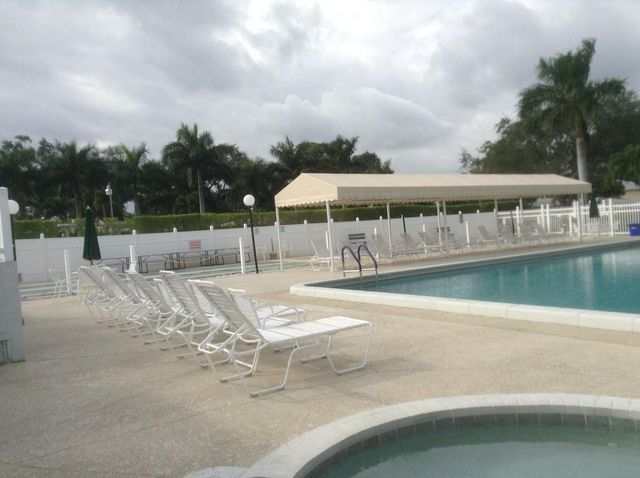 1905 NW 18th Street 101, Delray Beach, FL 33445