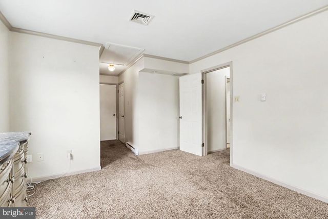 6 KINGSWOOD DR, Mechanicsburg, PA 17055