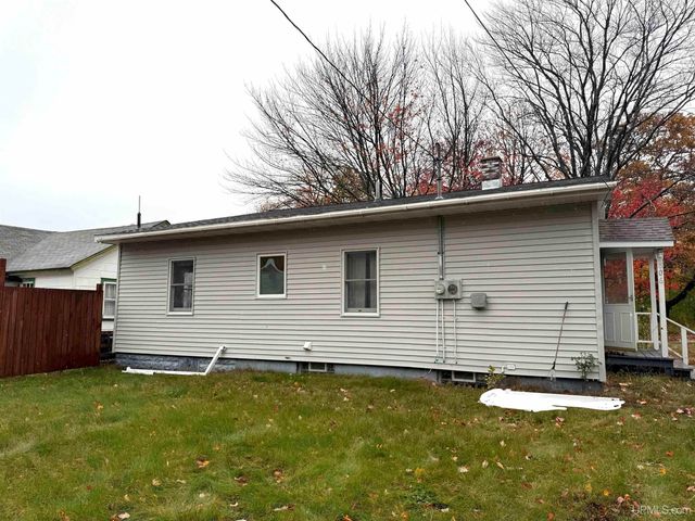 806 Rockland Road, Ontonagon, MI 49953