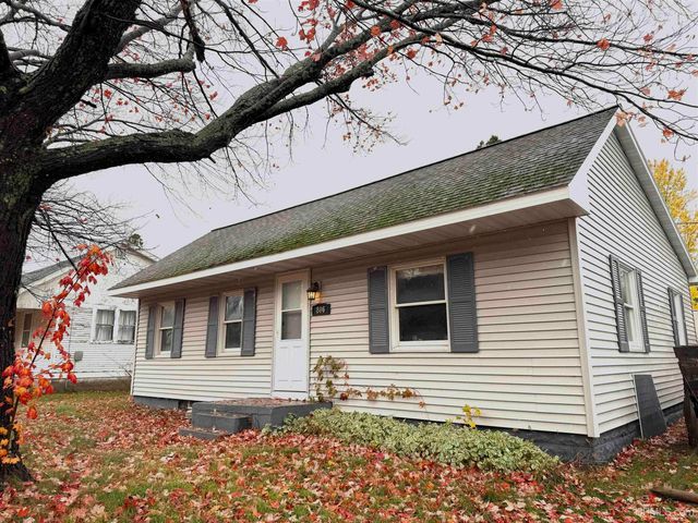 806 Rockland Road, Ontonagon, MI 49953