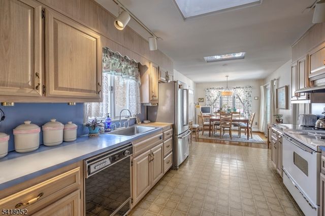 131 Post Kunhardt Rd, Bernardsville Boro, NJ 07924