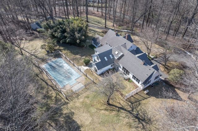 131 Post Kunhardt Rd, Bernardsville Boro, NJ 07924