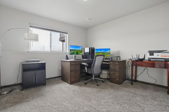 1588 69th Avenue S, Fargo, ND 58104