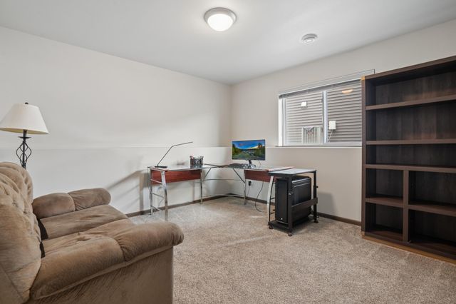 1588 69th Avenue S, Fargo, ND 58104