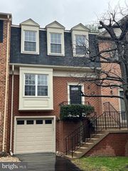 7808 SOLOMON SEAL DR, Springfield, VA 22152