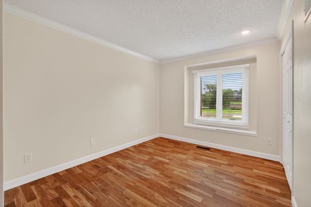 10085 NW 78th Avenue, Johnston, IA 50131