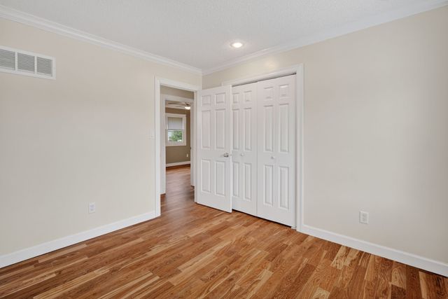 10085 NW 78th Avenue, Johnston, IA 50131