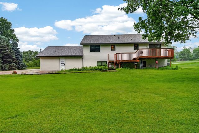 10085 NW 78th Avenue, Johnston, IA 50131