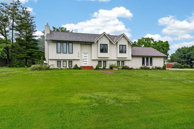 10085 NW 78th Avenue, Johnston, IA 50131