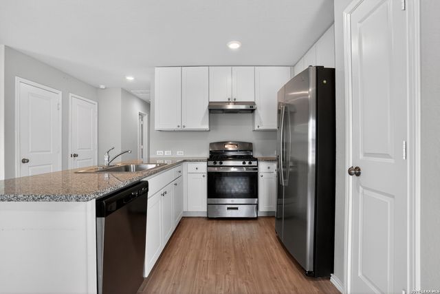 8119 Serro Medina, San Antonio, TX 78252