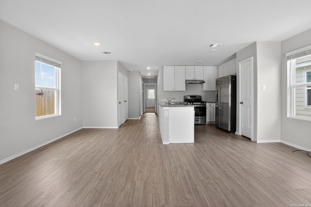 8119 Serro Medina, San Antonio, TX 78252