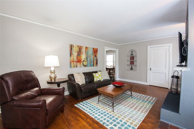 5946 Morningside Avenue, Dallas, TX 75206