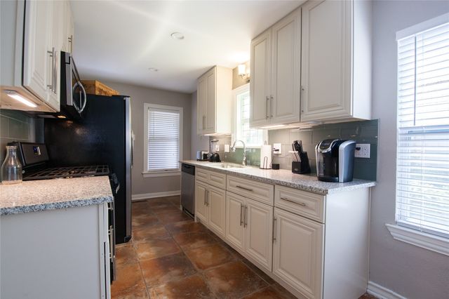 5946 Morningside Avenue, Dallas, TX 75206