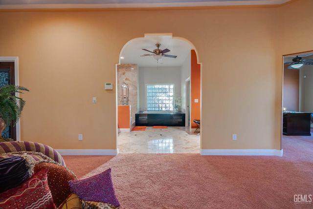 9446 Kern River Avenue, Bakersfield, CA 93308