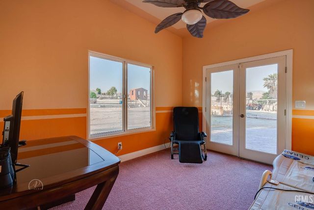 9446 Kern River Avenue, Bakersfield, CA 93308