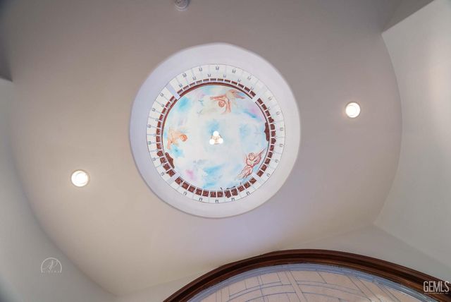 9446 Kern River Avenue, Bakersfield, CA 93308