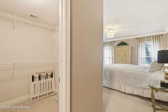 404 Eastgate Village Wynde, Louisville, KY 40223