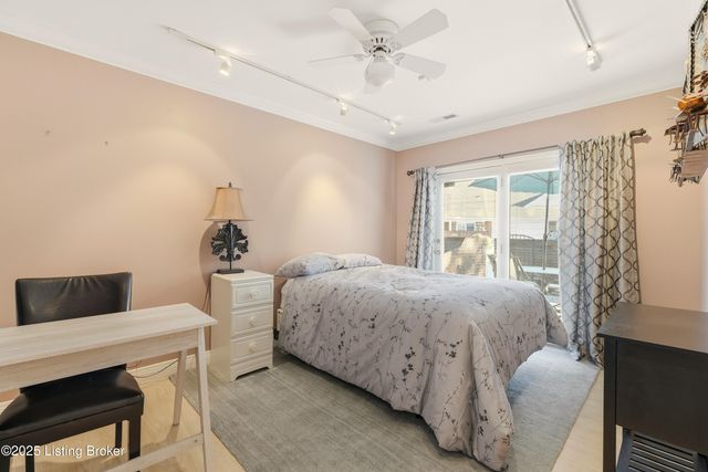 404 Eastgate Village Wynde, Louisville, KY 40223