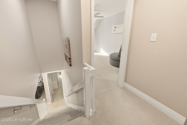 404 Eastgate Village Wynde, Louisville, KY 40223