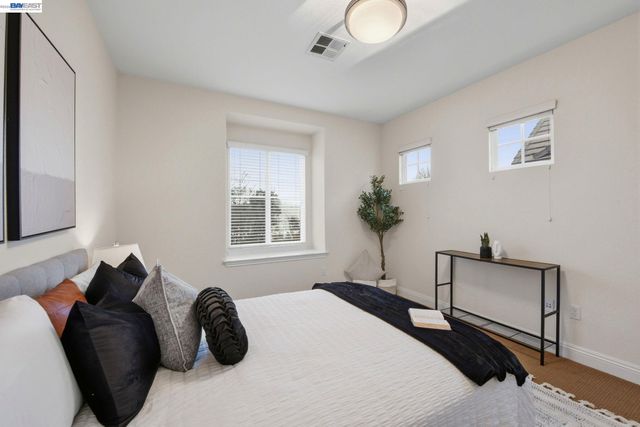 48962 Woodgrove Cmn, Fremont, CA 94539